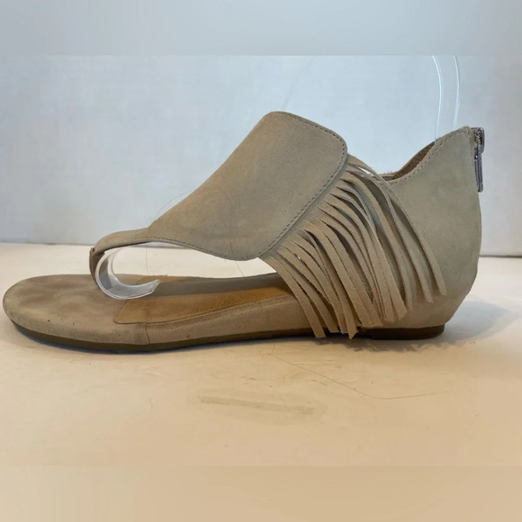 Adam Tucker By Me Too Tan Leather Fringe Boho Sandals Size 6 1/2 M - Picture 7 of 7
